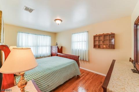 5 Mohawk Ave, Middlesex, NJ 08846 photo 21