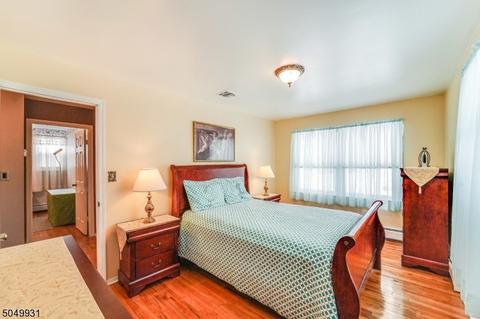 5 Mohawk Ave, Middlesex, NJ 08846 photo 22