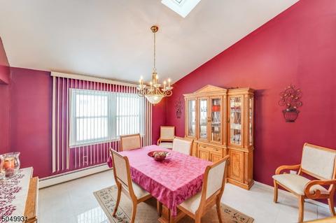 5 Mohawk Ave, Middlesex, NJ 08846 photo 11