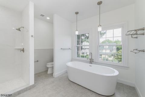 82 Christopher St, Montclair, NJ 07042 photo 11