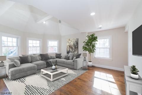 82 Christopher St, Montclair, NJ 07042 photo 19