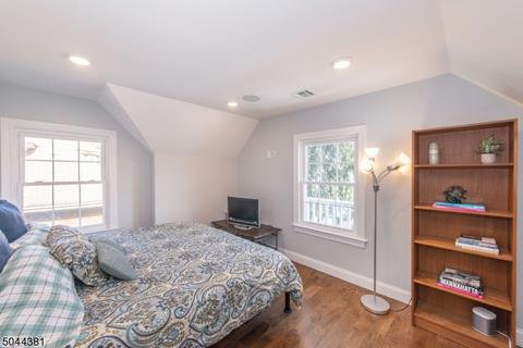82 Christopher St, Montclair, NJ 07042 photo 24