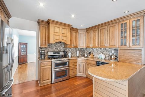 10 Carroll Dr, Mendham, NJ 07945 photo 4