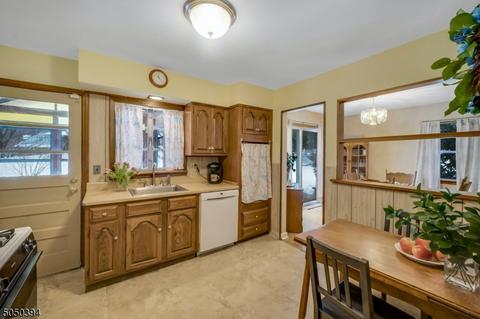 611 Schaefer Ave, Oradell, NJ 07649 photo 7
