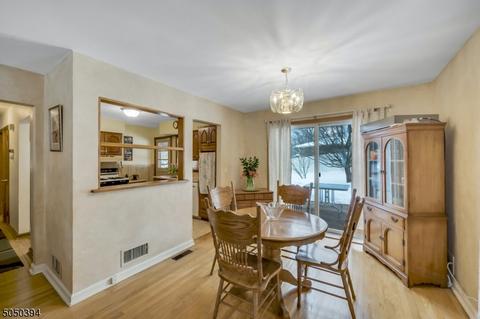 611 Schaefer Ave, Oradell, NJ 07649 photo 4