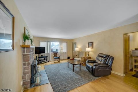 611 Schaefer Ave, Oradell, NJ 07649 photo 5