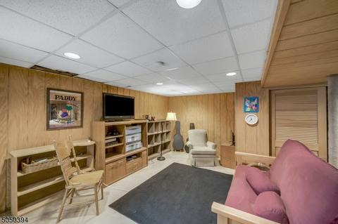 611 Schaefer Ave, Oradell, NJ 07649 photo 12