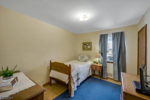 611 Schaefer Ave, Oradell, NJ 07649 photo 9