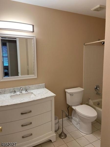 3304 Schindler Ln, Wayne, NJ 07470 photo 8