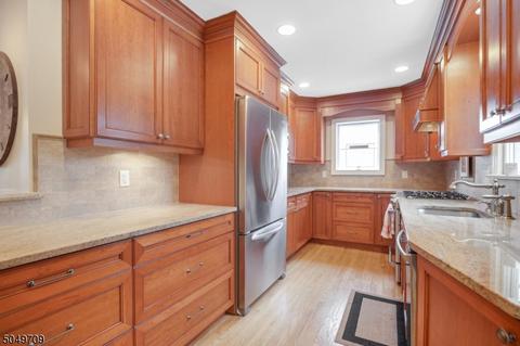 7 Meadowbrook Ct, Summit, NJ 07901 photo 5