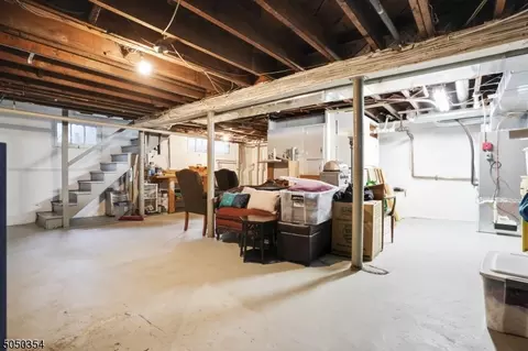 39 Myrtle Ave, Millburn, NJ 07041 photo 21