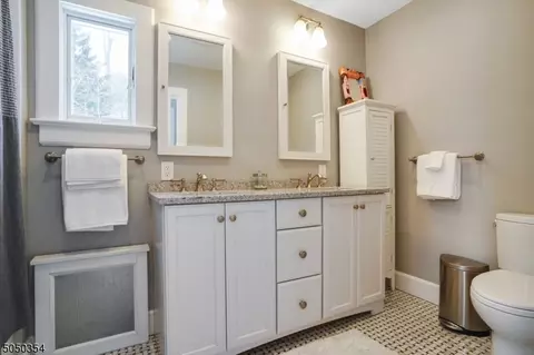 39 Myrtle Ave, Millburn, NJ 07041 photo 18