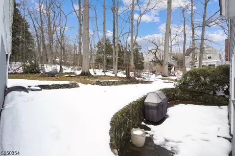 39 Myrtle Ave, Millburn, NJ 07041 photo 23