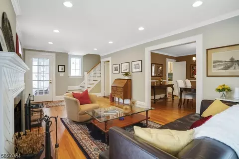 39 Myrtle Ave, Millburn, NJ 07041 photo 5