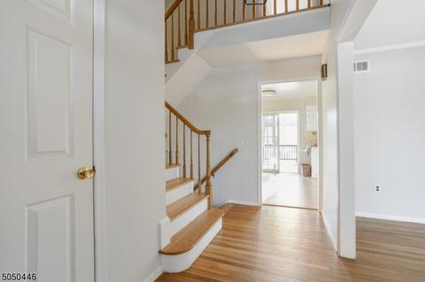 153 Maple Ave, Berkeley Heights, NJ 07922 photo 2