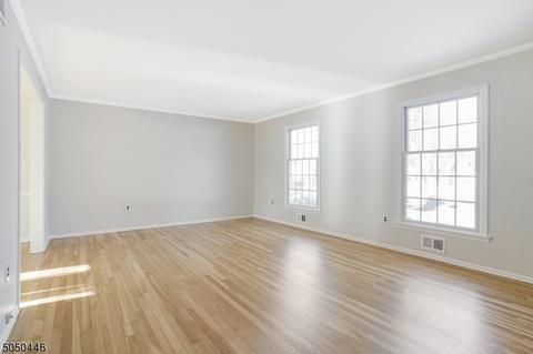 153 Maple Ave, Berkeley Heights, NJ 07922 photo 4