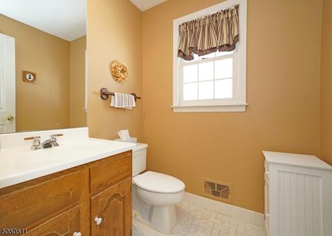 64 Bald Eagle Rd, Hackettstown, NJ 07840 photo 14