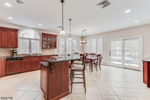 47 Ackerman St, Waldwick, NJ 07463 photo 8