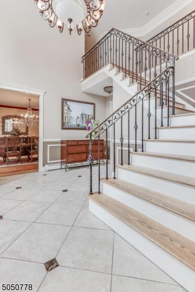 47 Ackerman St, Waldwick, NJ 07463 photo 4