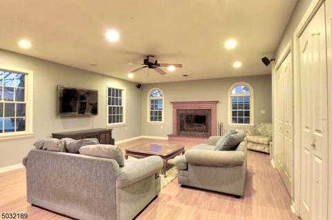 26 Van Ness Ave, Pequannock Twp., NJ 07444 photo 9