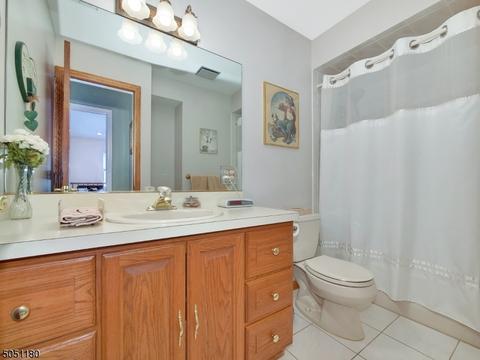 81 Webster Dr, Wayne, NJ 07470 photo 12
