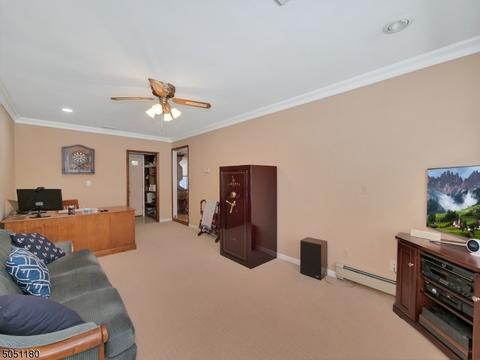 81 Webster Dr, Wayne, NJ 07470 photo 8