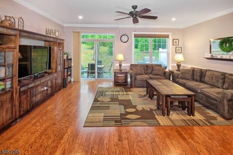 42 Parkside Dr, Haskell, NJ 07420 photo 1