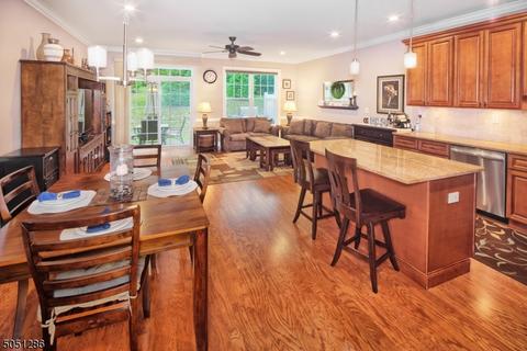 42 Parkside Dr, Haskell, NJ 07420 photo 2