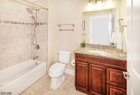 42 Parkside Dr, Haskell, NJ 07420 photo 9