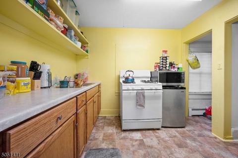 103 E Washington Ave, Washington, NJ 07882 photo 4