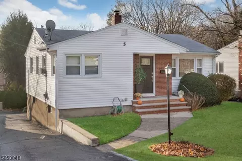 5 Linden Rd, Wayne, NJ 07470 photo 1