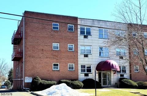 960 Main St #19, Hackensack, NJ 07601 photo 2