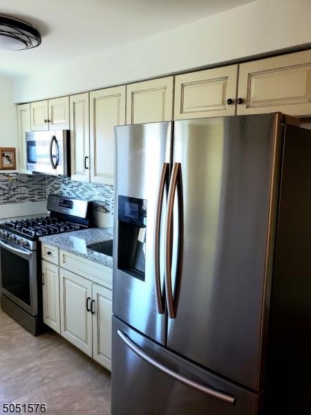 960 Main St #19, Hackensack, NJ 07601 photo 11