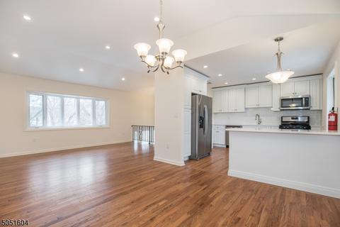 115 Andover Dr, Wayne, NJ 07470 photo 8