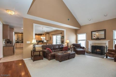 4 Fox Boro Rd, Wayne, NJ 07470 photo 8