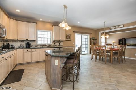 4 Fox Boro Rd, Wayne, NJ 07470 photo 11