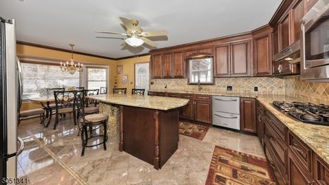 42 Herfort Rd, Wayne, NJ 07470 photo 9