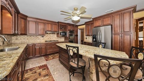 42 Herfort Rd, Wayne, NJ 07470 photo 8