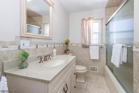 53 Devonshire Rd, Cedar Grove, NJ 07009 photo 11