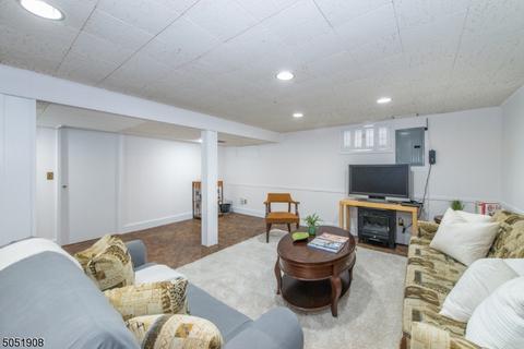 53 Devonshire Rd, Cedar Grove, NJ 07009 photo 16