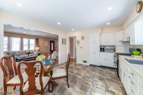 53 Devonshire Rd, Cedar Grove, NJ 07009 photo 10