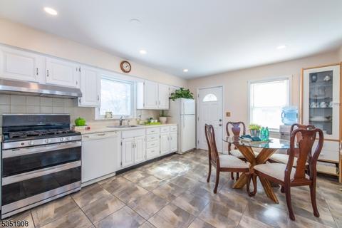 53 Devonshire Rd, Cedar Grove, NJ 07009 photo 7