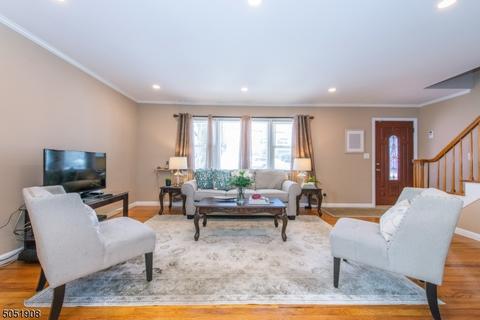 53 Devonshire Rd, Cedar Grove, NJ 07009 photo 4