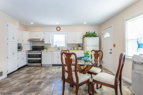 53 Devonshire Rd, Cedar Grove, NJ 07009 photo 8