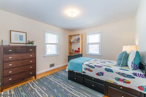 53 Devonshire Rd, Cedar Grove, NJ 07009 photo 12