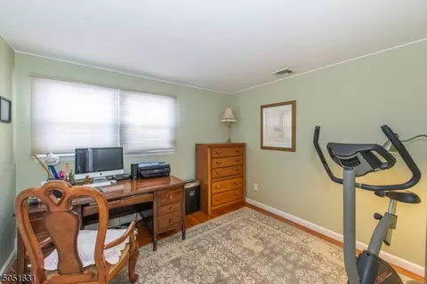 36 Baldwin Ter, Wayne, NJ 07470 photo 13