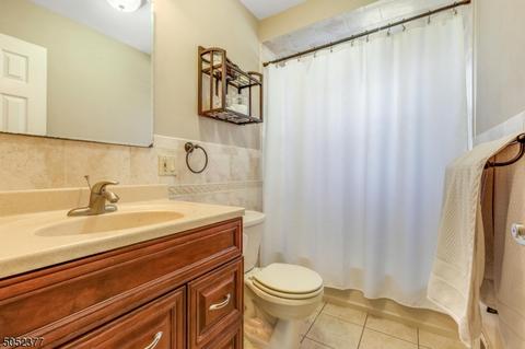 564 Malcolm Rd, Union, NJ 07083 photo 12