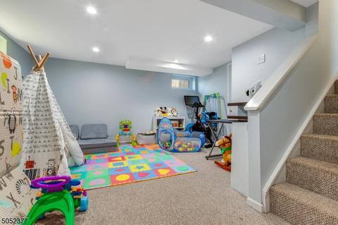 564 Malcolm Rd, Union, NJ 07083 photo 17