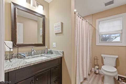 574 S Springfield Ave, Springfield, NJ 07081 photo 16