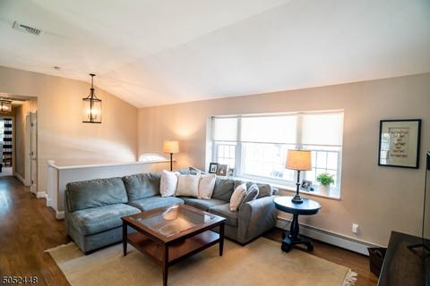 101 Andover Dr, Wayne, NJ 07470 photo 3
